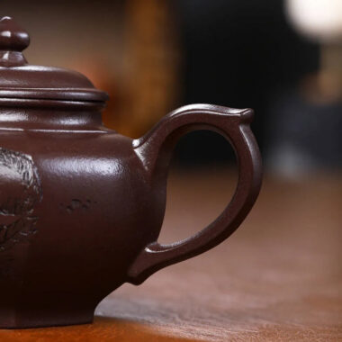 Full Handmade Yixing Zisha Teapot [Liufang Xiao Ying Pot] (Zi Ni – 280ml)