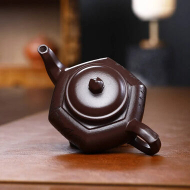 Full Handmade Yixing Zisha Teapot [Liufang Xiao Ying Pot] (Zi Ni – 280ml)