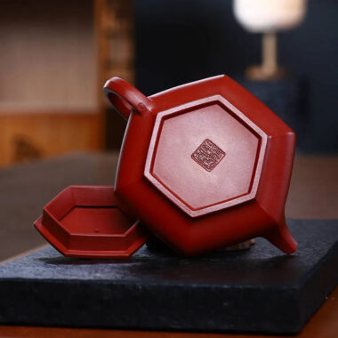 Full Handmade Yixing Zisha Teapot [Liufang Xu Bian Pot] (Zhu Ni – 300ml)