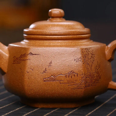 Full Handmade Yixing Zisha Teapot [Liufang Yun Zhong Pot] (Wucai Lao Duan Ni – 280ml)
