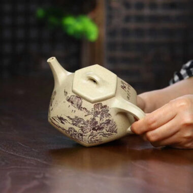 Full Handmade Yixing Zisha Teapot [Liufang Ziye Shi Piao Pot] (Bensan Lu Ni – 300ml)