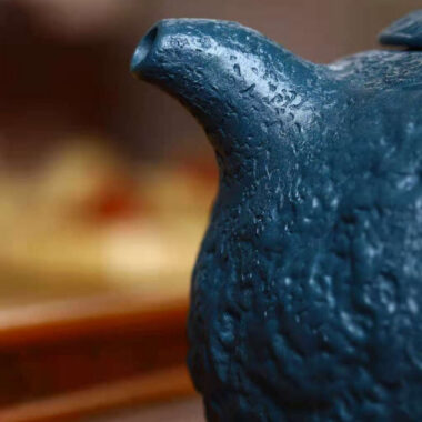 Full Handmade Yixing Zisha Teapot [Long Gong Chun Pot] (Tian Qing Ni – 320ml)