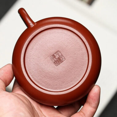Full Handmade Yixing Zisha Teapot [Lotus Pod Half Moon Pot] (Dahongpao – 170ml)