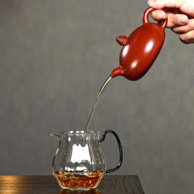 Full Handmade Yixing Zisha Teapot [Lotus Pod Half Moon Pot] (Dahongpao – 170ml)