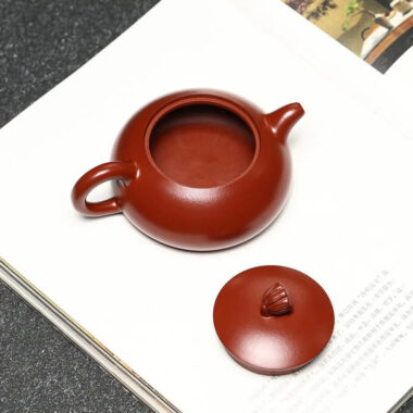 Full Handmade Yixing Zisha Teapot [Lotus Pod Half Moon Pot] (Dahongpao – 170ml)