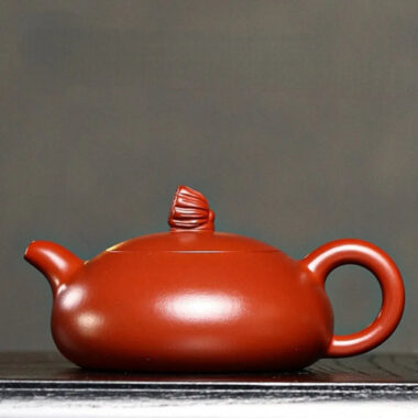 Full Handmade Yixing Zisha Teapot [Lotus Pod Half Moon Pot] (Dahongpao – 170ml)