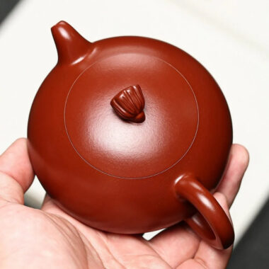 Full Handmade Yixing Zisha Teapot [Lotus Pod Half Moon Pot] (Dahongpao – 170ml)