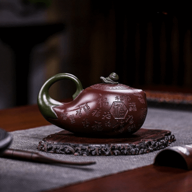 Full Handmade Yixing Zisha Teapot [Lucky Eggplant] (Zi Jia Ni – 320ml)