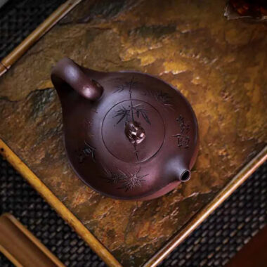 Full Handmade Yixing Zisha Teapot [Lucky] (Zi Xue Sha – 300ml)