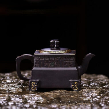 Full Handmade Yixing Zisha Teapot [Megatron] (Shi Huang – 380ml)