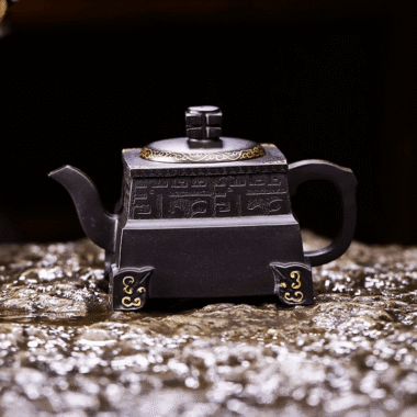 Full Handmade Yixing Zisha Teapot [Megatron] (Shi Huang – 380ml)