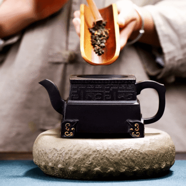 Full Handmade Yixing Zisha Teapot [Megatron] (Shi Huang – 380ml)