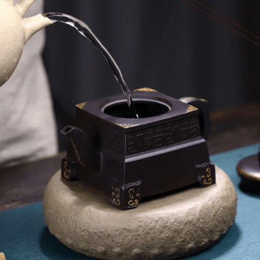 Full Handmade Yixing Zisha Teapot [Megatron] (Shi Huang – 380ml)