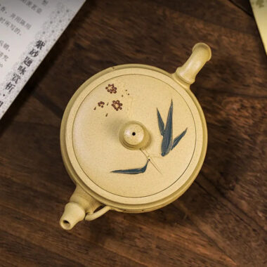 Full Handmade Yixing Zisha Teapot [Mei Zhu Shuang Qing] (Bensan Lu Ni – 230ml)