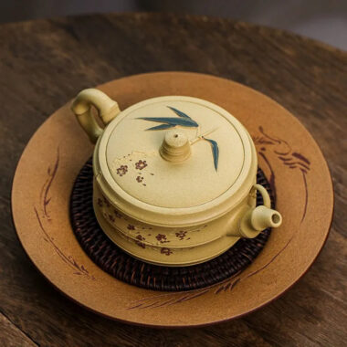 Full Handmade Yixing Zisha Teapot [Mei Zhu Shuang Qing] (Bensan Lu Ni – 230ml)