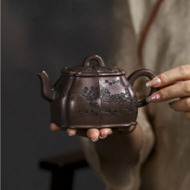 Full Handmade Yixing Zisha Teapot [Meixiang Rumeng] (Ziyu Jin Sha – 350ml)