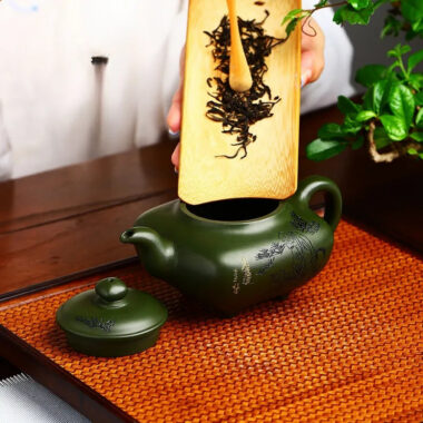 Full Handmade Yixing Zisha Teapot [Nande Hutu] (Douqing Sha – 200ml)