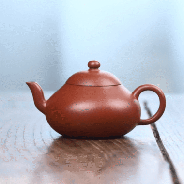 Full Handmade Yixing Zisha Teapot [Pear Pot] (Zhu Ni – 150ml)