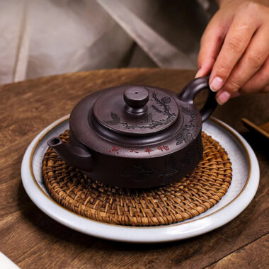 Full Handmade Yixing Zisha Teapot [Piao Hua Zhou Pan] (Lao Zi Ni – 420ml)