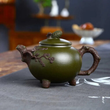 Full Handmade Yixing Zisha Teapot [Pine Cone Pot] (Mo Lu Ni – 380ml)