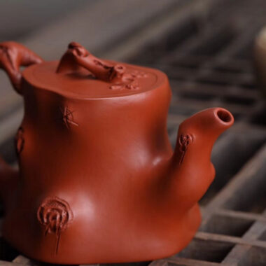 Full Handmade Yixing Zisha Teapot [Plum Tree Trunk Pot] (Zhu Ni – 300ml)