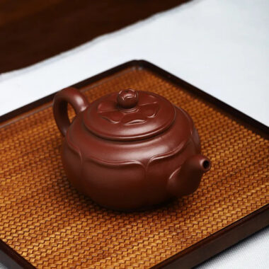 Full Handmade Yixing Zisha Teapot [Prosperous Lotus] (Lao Zi Ni – 320ml)