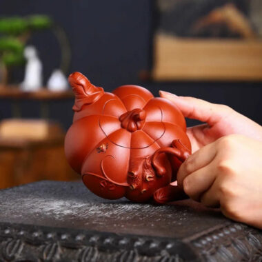 Full Handmade Yixing Zisha Teapot [Pumpkin Pot] (Qing Shui Ni – 280ml)