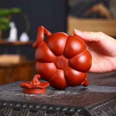 Full Handmade Yixing Zisha Teapot [Pumpkin Pot] (Qing Shui Ni – 280ml)