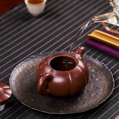 Full Handmade Yixing Zisha Teapot [Pumpkin] (Zi Ni – 380ml)