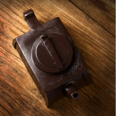 Full Handmade Yixing Zisha Teapot [Qin Zun] (Lao Zi Ni – 450ml)