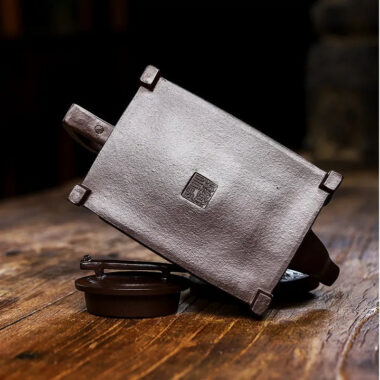 Full Handmade Yixing Zisha Teapot [Qin Zun] (Lao Zi Ni – 450ml)