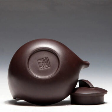 Full Handmade Yixing Zisha Teapot [Qu Hu Tiliang Pot] (Lao Zi Ni – 235/320ml)