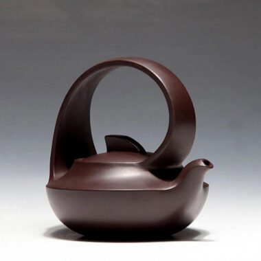 Full Handmade Yixing Zisha Teapot [Qu Hu Tiliang Pot] (Lao Zi Ni – 235/320ml)