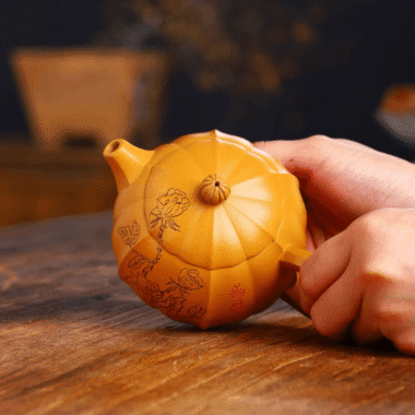 Full Handmade Yixing Zisha Teapot [Rose Xishi] (Xiehuang Duan – 245ml)