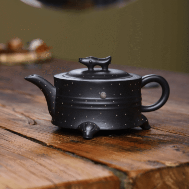 Full Handmade Yixing Zisha Teapot [San Zu Lu Ding] (Shi Huang – 220ml)