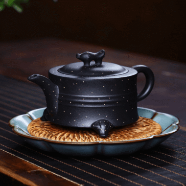 Full Handmade Yixing Zisha Teapot [San Zu Lu Ding] (Shi Huang – 220ml)