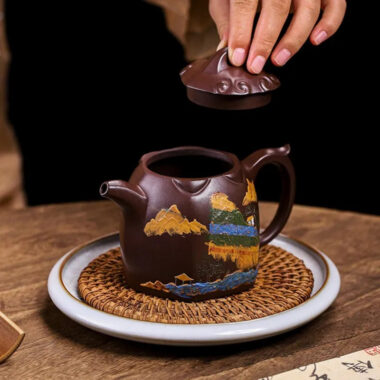 Full Handmade Yixing Zisha Teapot [Shanshui Qin Quan] (Lao Zi Ni – 420ml)