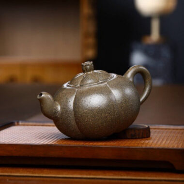 Full Handmade Yixing Zisha Teapot [Shengshi Lianhua Pot] (Qing Duan Ni – 320ml)