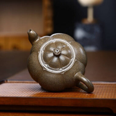 Full Handmade Yixing Zisha Teapot [Shengshi Lianhua Pot] (Qing Duan Ni – 320ml)