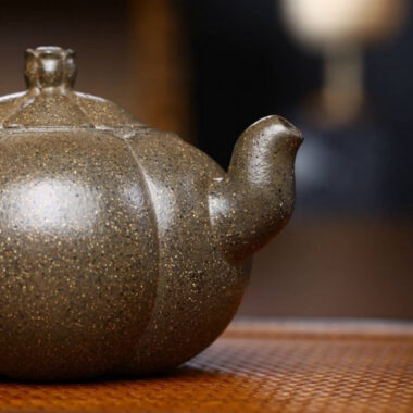 Full Handmade Yixing Zisha Teapot [Shengshi Lianhua Pot] (Qing Duan Ni – 320ml)