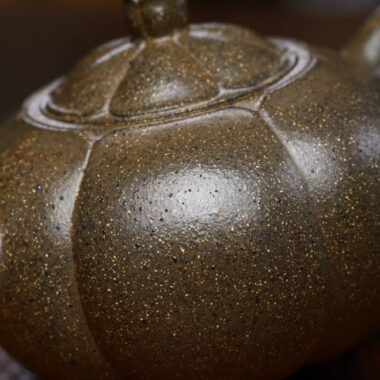 Full Handmade Yixing Zisha Teapot [Shengshi Lianhua Pot] (Qing Duan Ni – 320ml)