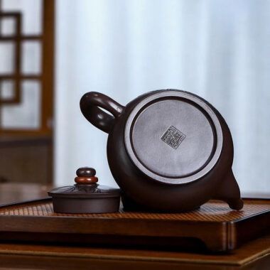 Full Handmade Yixing Zisha Teapot [Shilai Yun Zhuan] (Zi Jia Ni – 380ml)