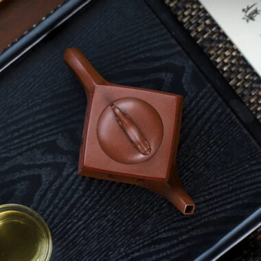 Full Handmade Yixing Zisha Teapot [Sifang Jiebao] (Di Cao Qing – 150ml)