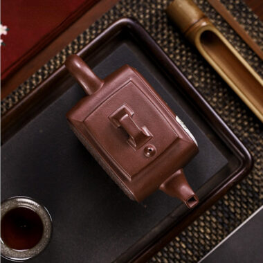 Full Handmade Yixing Zisha Teapot [Sifang Kai Chuang] (Zi Ni – 520ml)