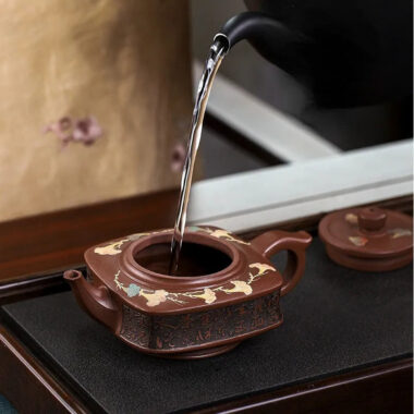 Full Handmade Yixing Zisha Teapot [Sifang Yubi] (Di Cao Qing – 250ml)