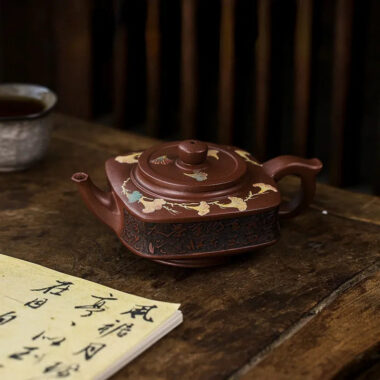 Full Handmade Yixing Zisha Teapot [Sifang Yubi] (Di Cao Qing – 250ml)