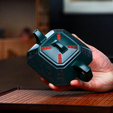 Full Handmade Yixing Zisha Teapot [Sifang Zhufu] (Lao Mo Lu Ni – 300ml)