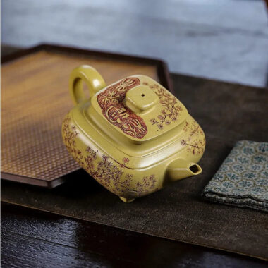 Full Handmade Yixing Zisha Teapot [Song Yun Cha Xiang] (Bensan Lu Ni – 400ml)