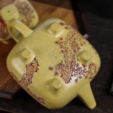 Full Handmade Yixing Zisha Teapot [Song Yun Cha Xiang] (Bensan Lu Ni – 400ml)