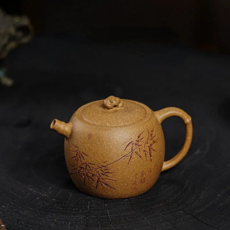 Full Handmade Yixing Zisha Teapot [Taihu Zhu Yun] (Huangjin Duan Ni – 220ml)